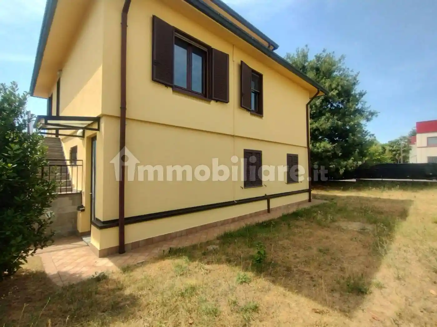 Villa in affitto a Bernate Ticino