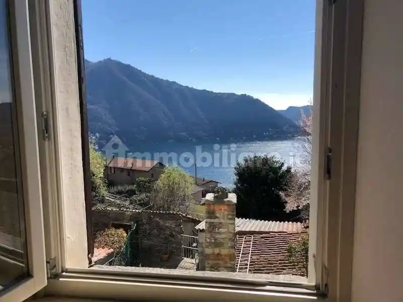 Appartamento in affitto a Cernobbio