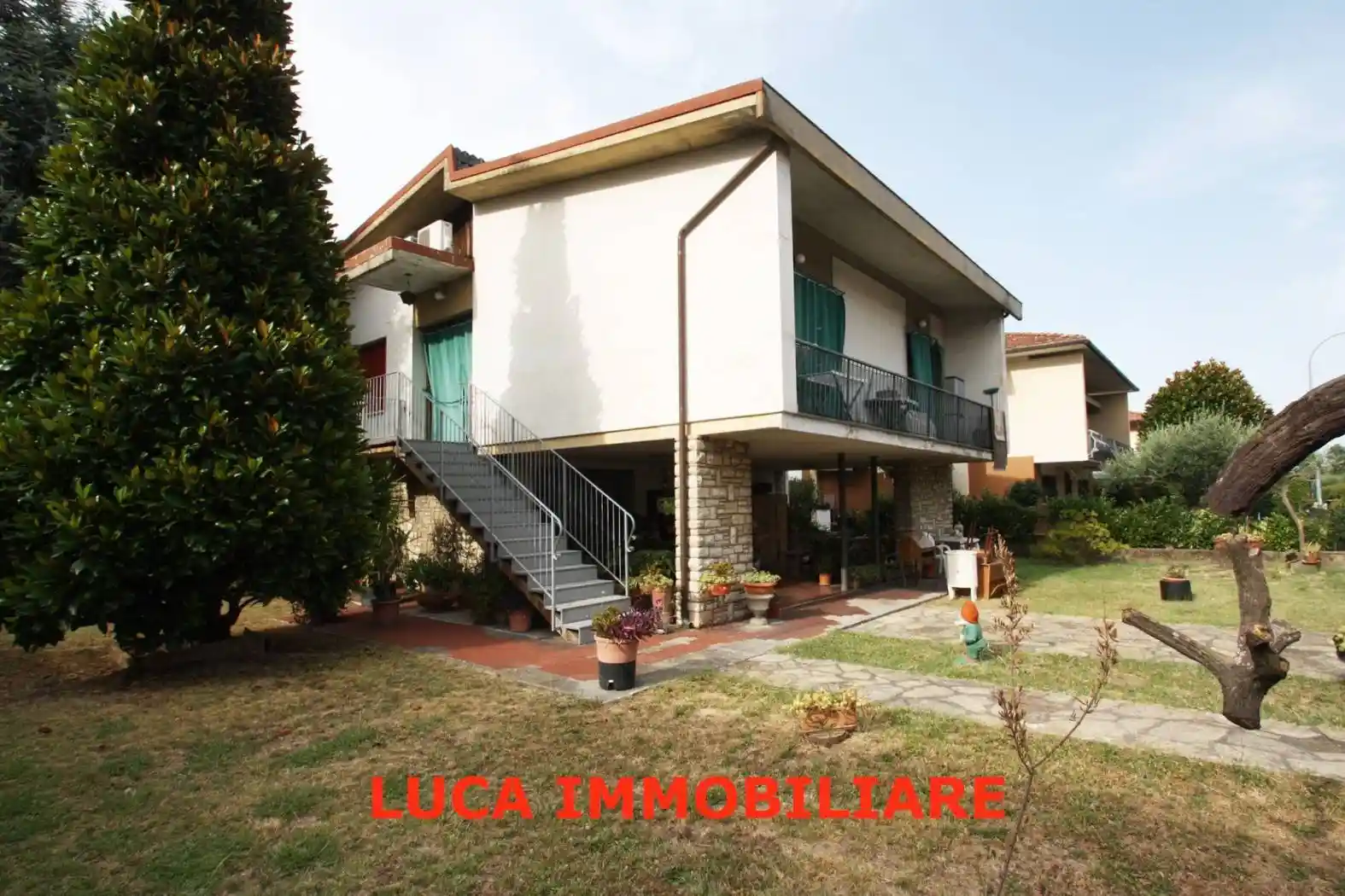 Villa in vendita a Pescia