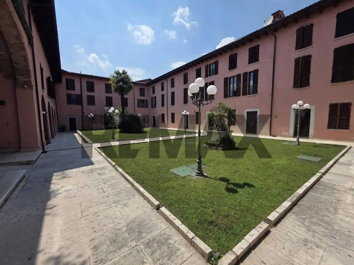 Appartamento in vendita a Padenghe sul Garda
