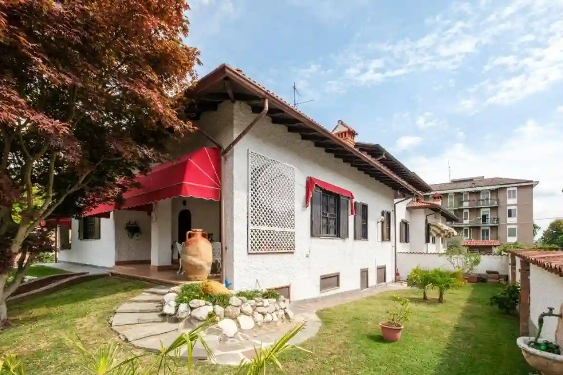Villa - foto 2