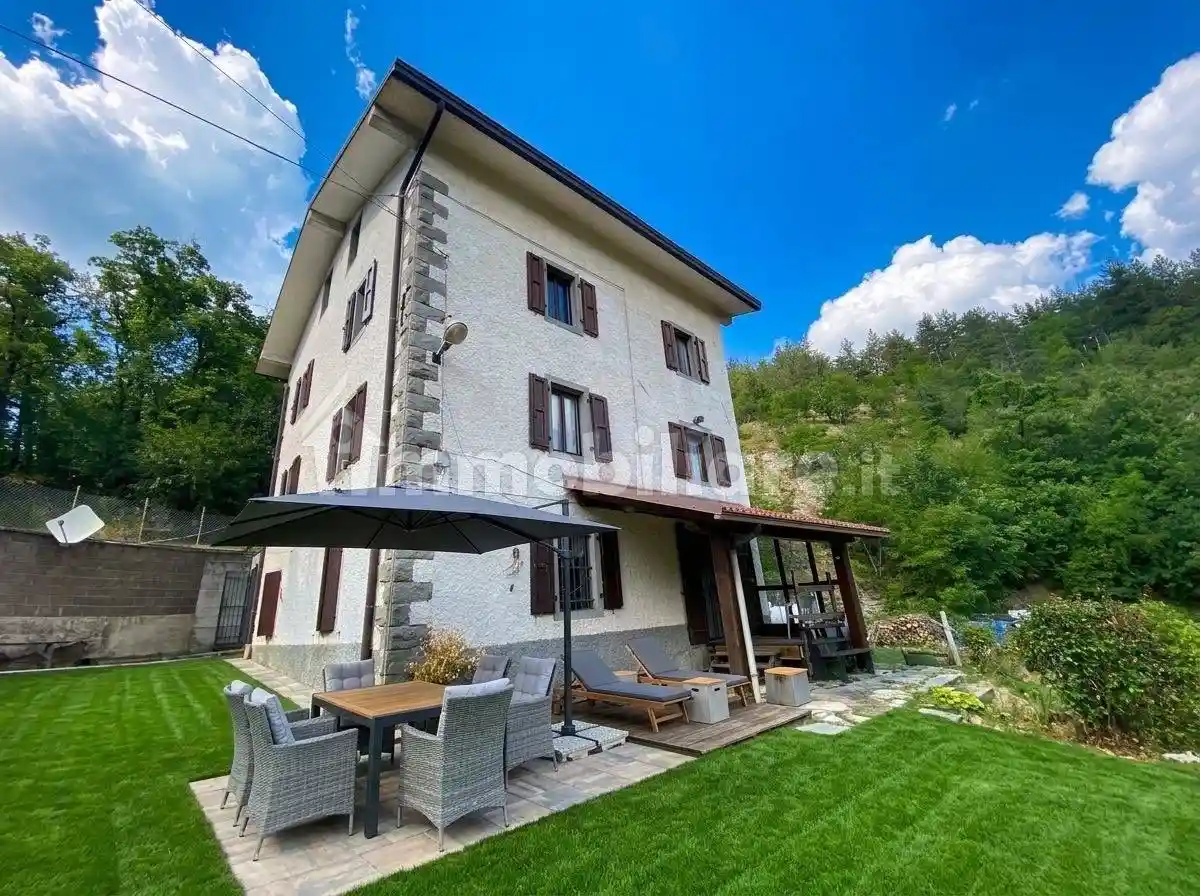 Rustico - Casale in vendita a Villa Minozzo