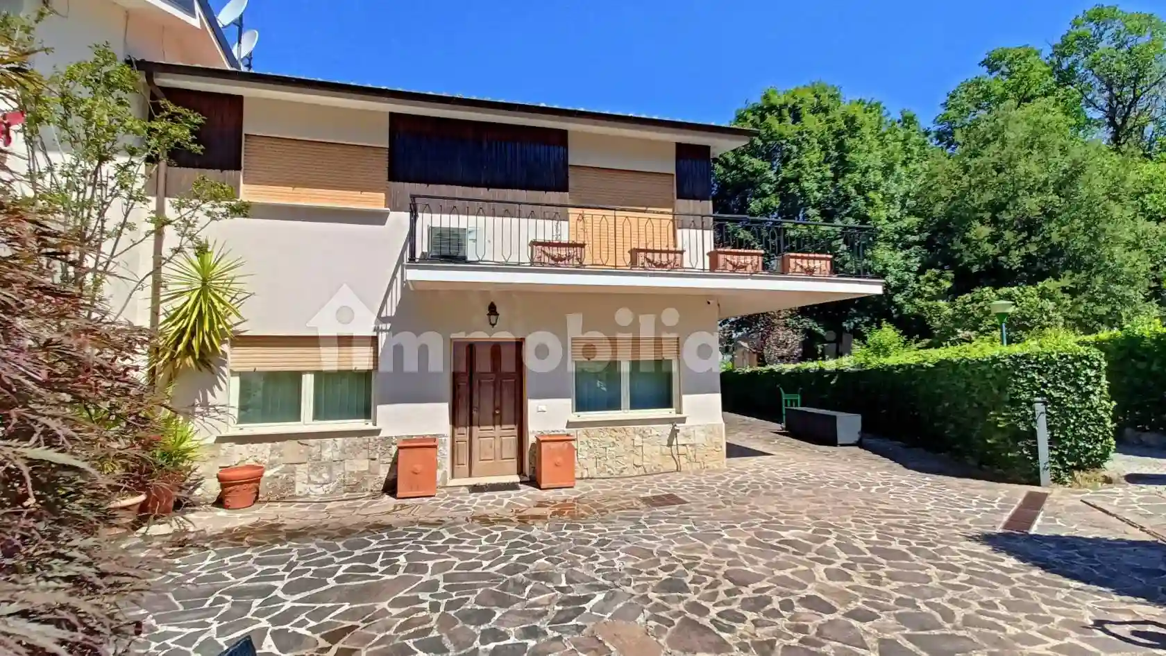 Villa - foto 2