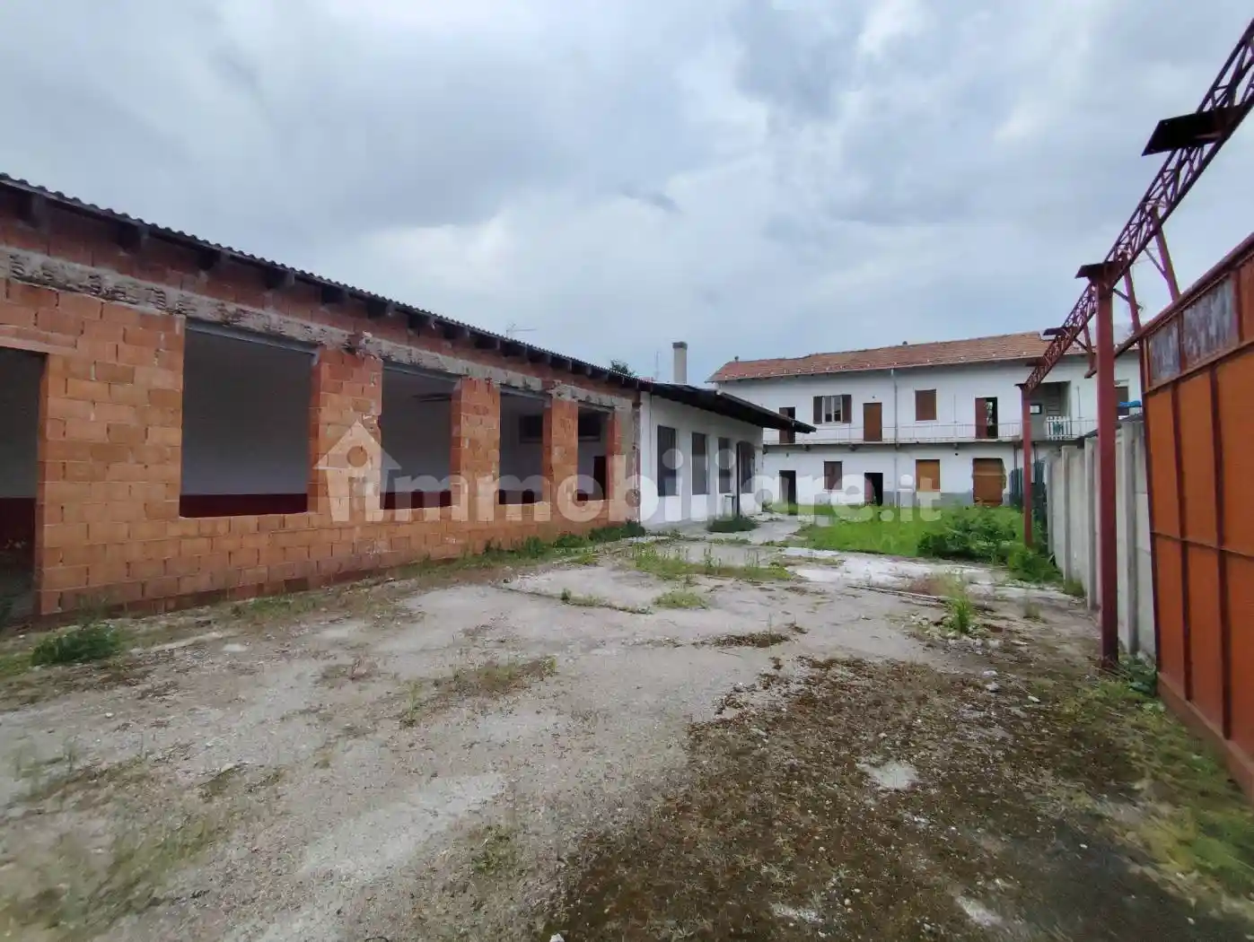 Casa indipendente in vendita a Busto Arsizio