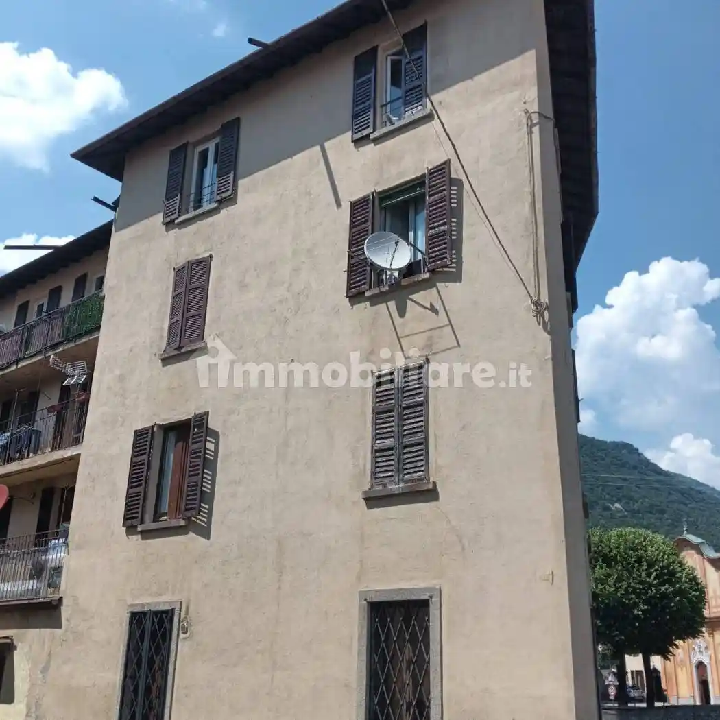 Appartamento in vendita a Erba