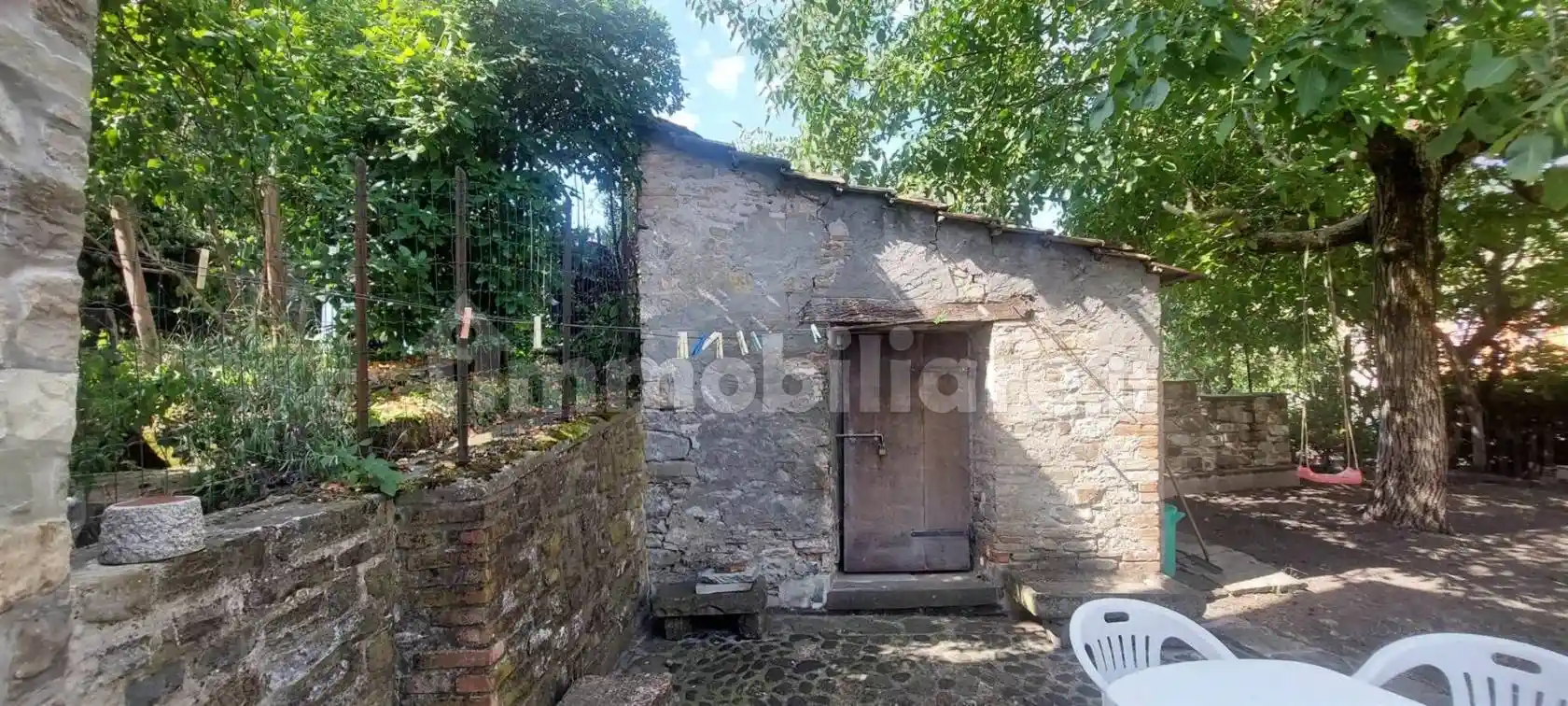 Casa indipendente in vendita a Bettola