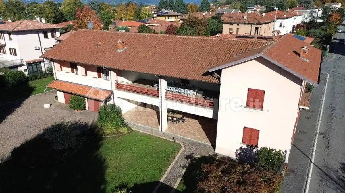 Villa in vendita a Cologne