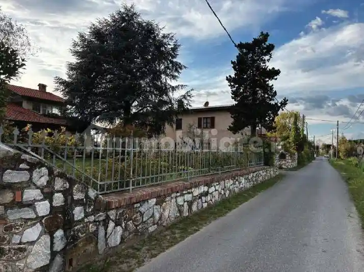 Villa in vendita a Lucca