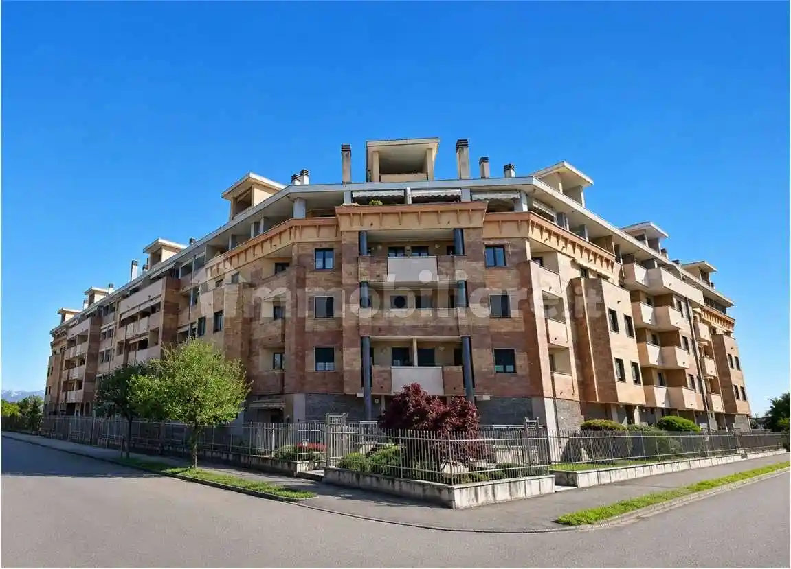 Appartamento in vendita a Novara