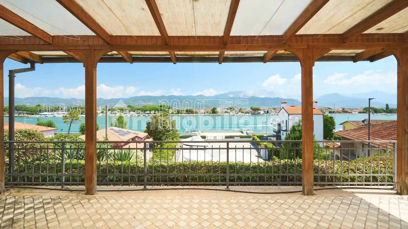 Villa in vendita a Ameglia