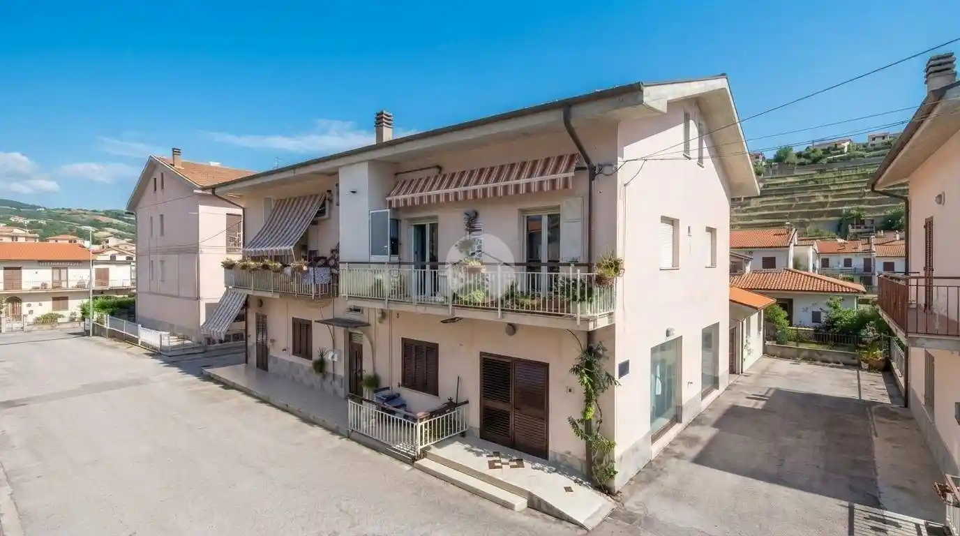 Appartamento in vendita a Pineto