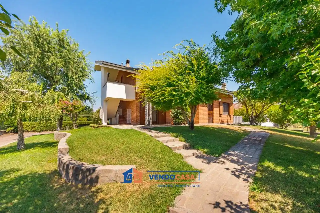 Villa in vendita a Alessandria
