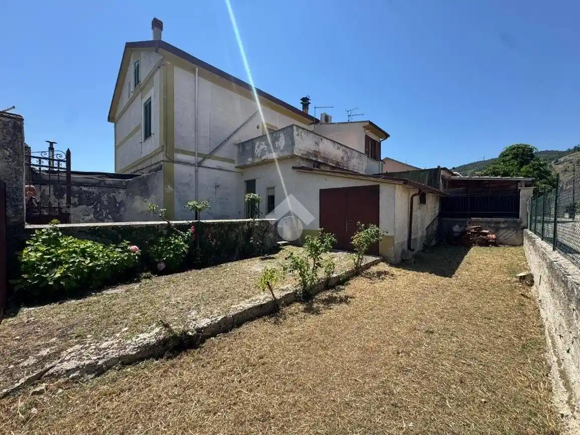 Casa indipendente in vendita a Avezzano
