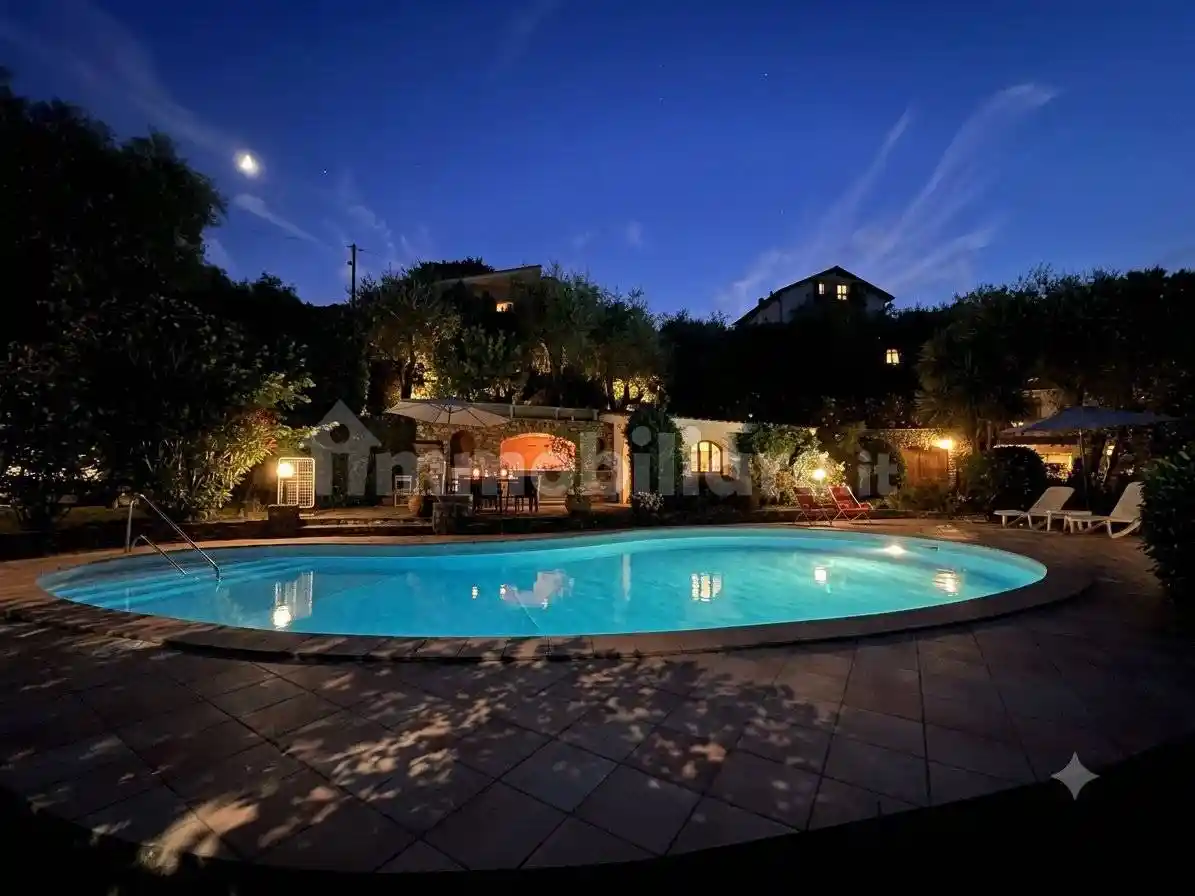 Villa in vendita a Rapallo