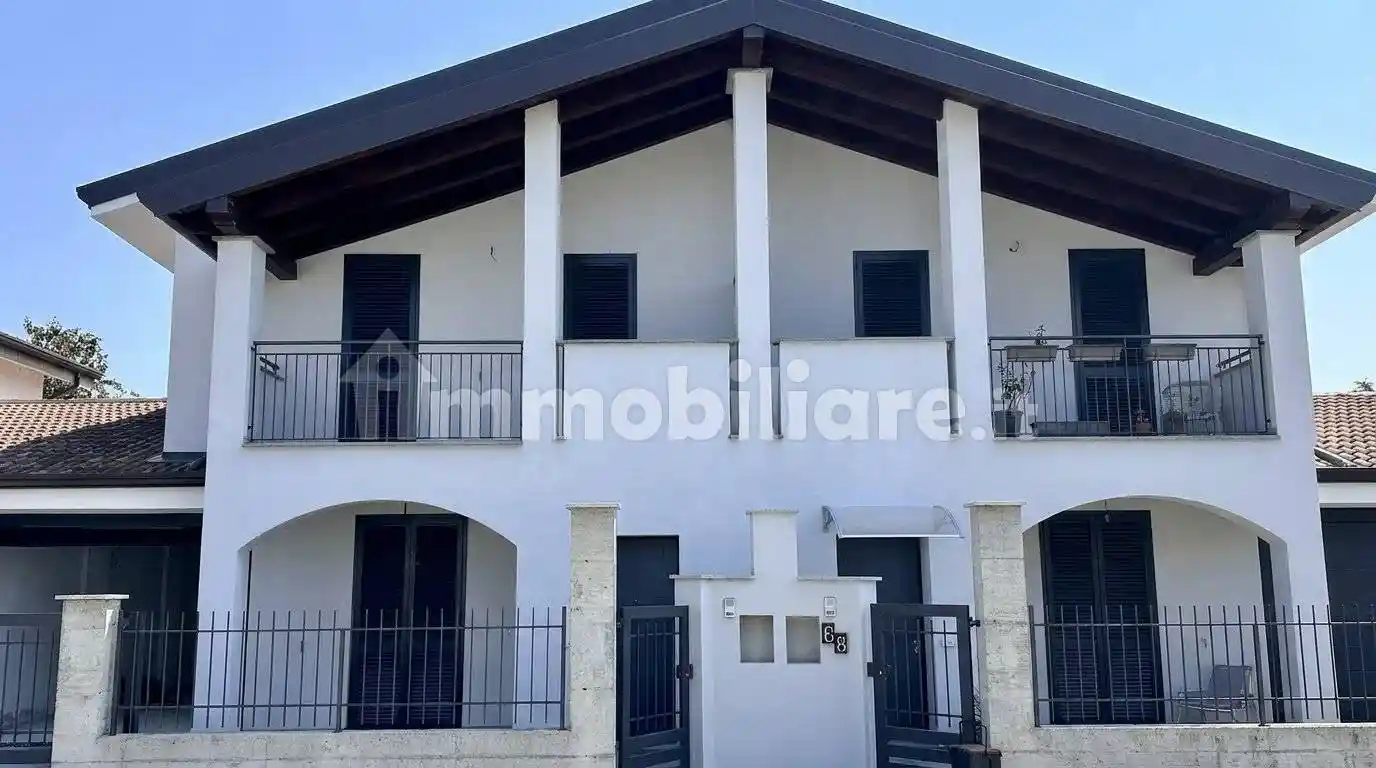 Villa in vendita a Borgolavezzaro