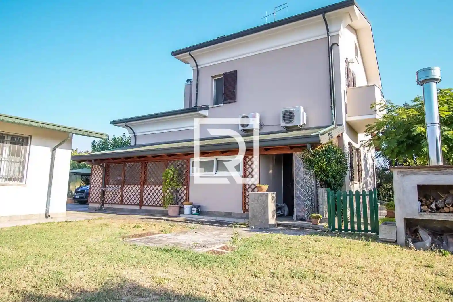 Villa - foto 2