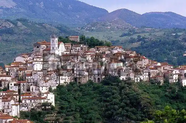 Casa indipendente in vendita a Rivello