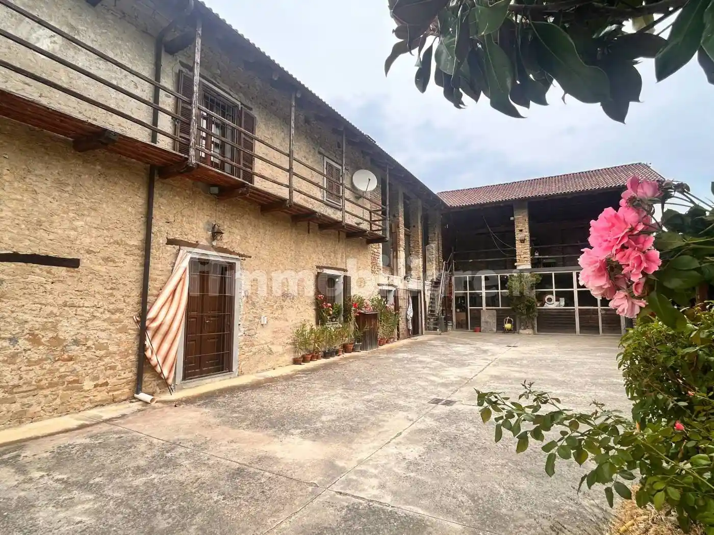 Rustico - Casale in vendita a Rocchetta Belbo