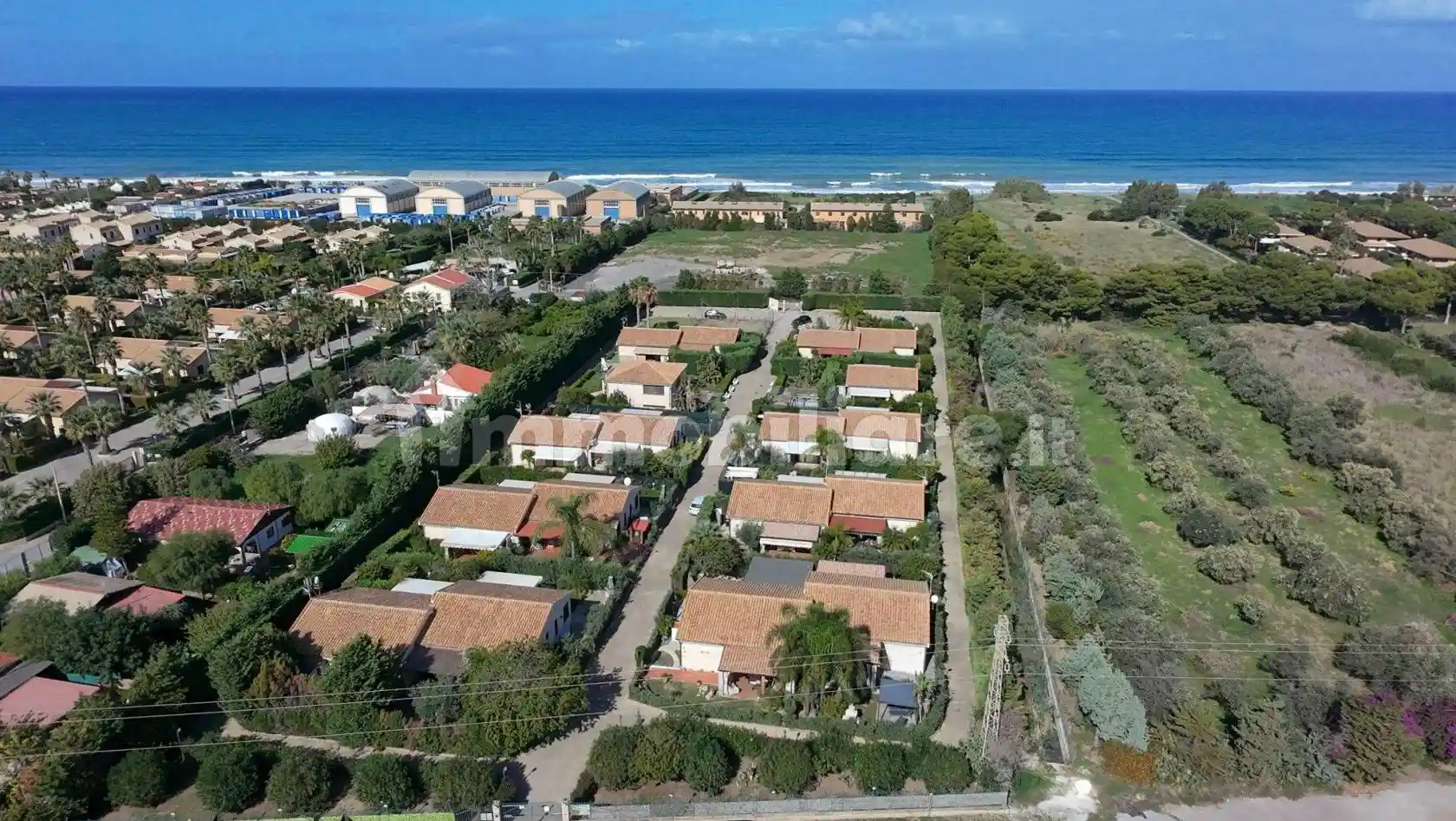 Villa in vendita a Campofelice di Roccella