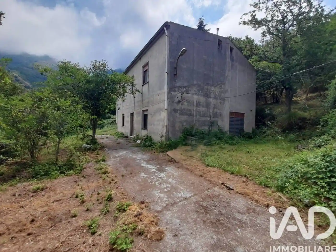 Casa indipendente in vendita a Longobardi