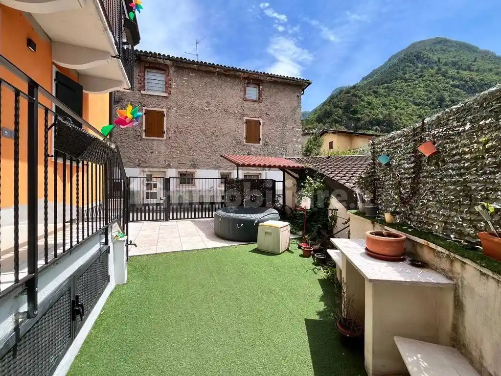 Villa in vendita a Dolcè
