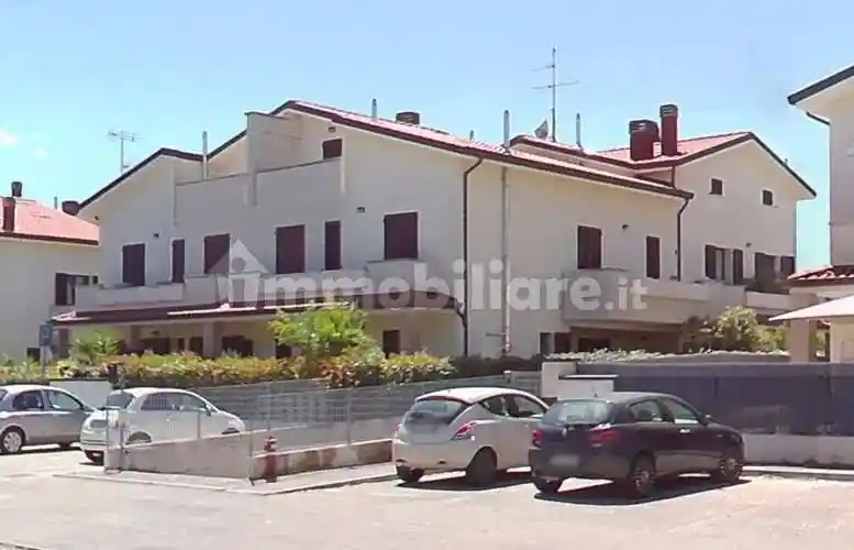 Appartamento in vendita a San Clemente