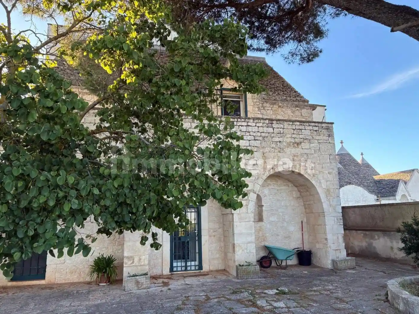 Rustico - Casale in vendita a Locorotondo