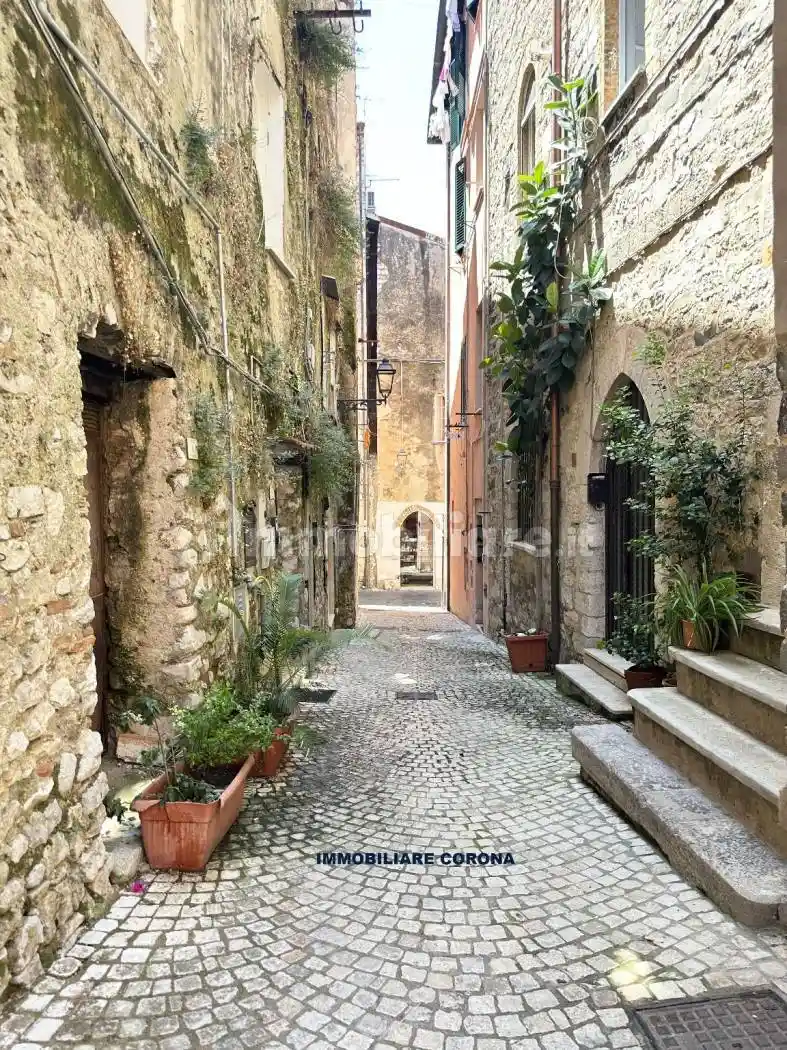 Appartamento in vendita a Terracina