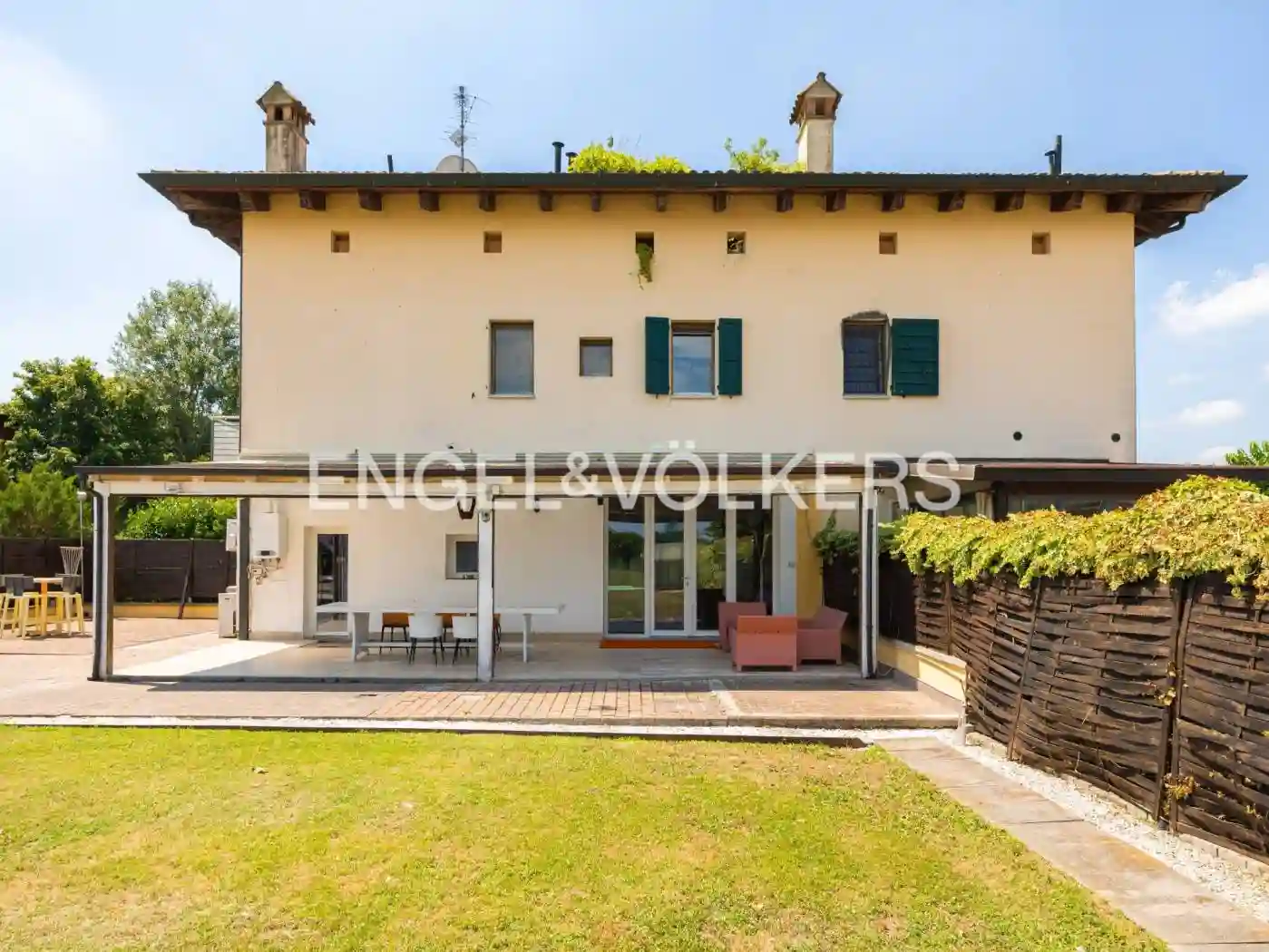 Villa - foto 2