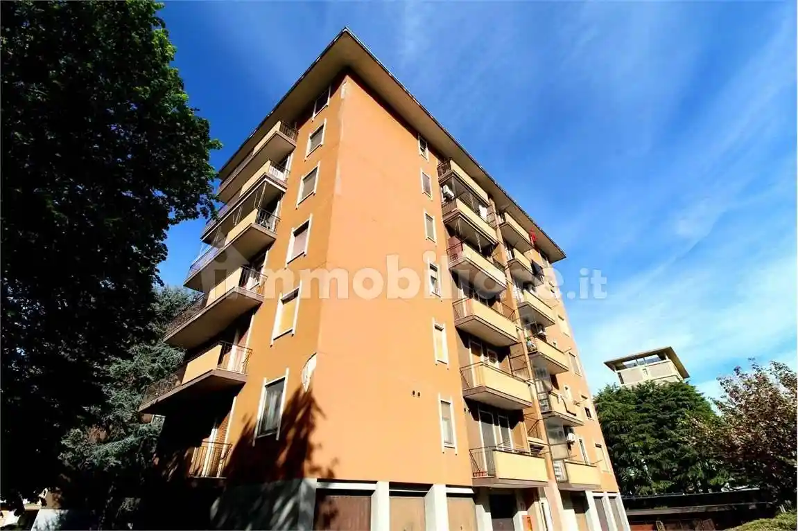 Appartamento in vendita a Novara