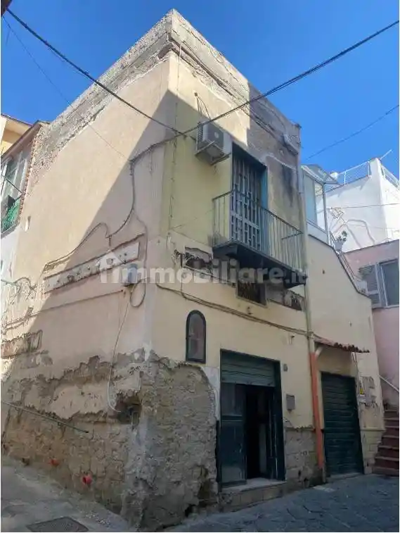 Casa indipendente in vendita a Bacoli