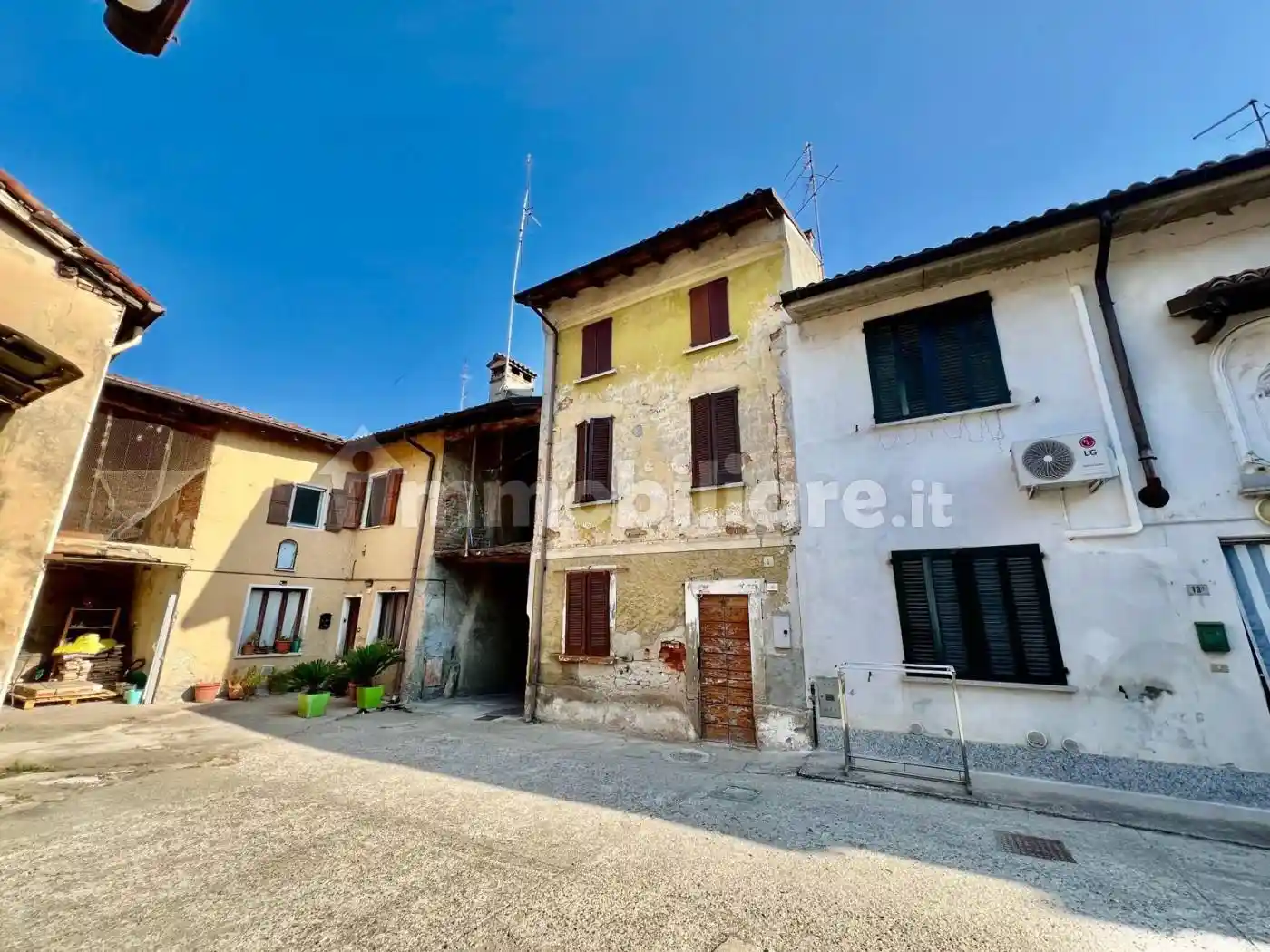 Casa indipendente in vendita a San Colombano al Lambro