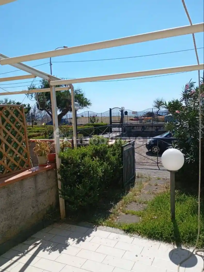 Appartamento in affitto a Mascali
