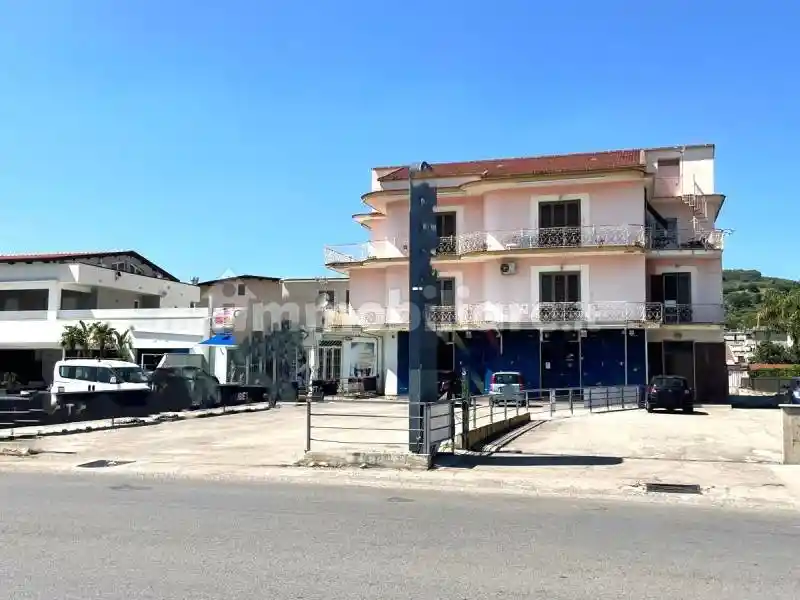 Palazzo - Edificio in vendita a Maddaloni