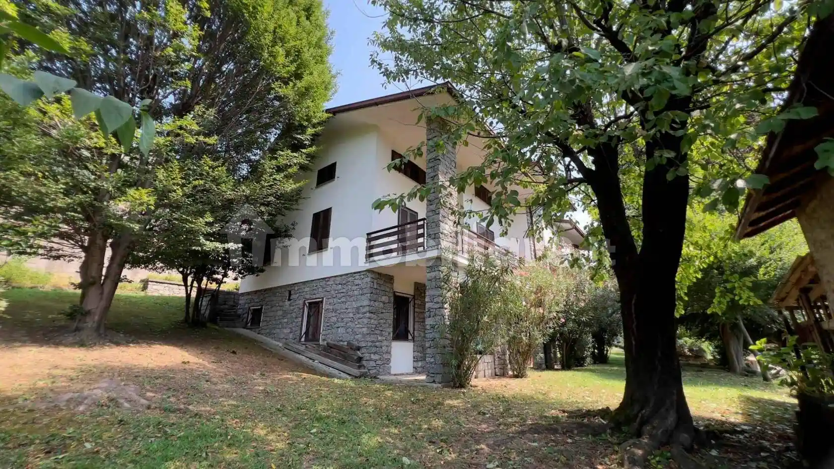 Villa in vendita a Ardenno
