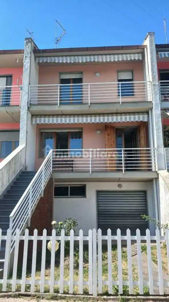 Villa in vendita a Podenzana
