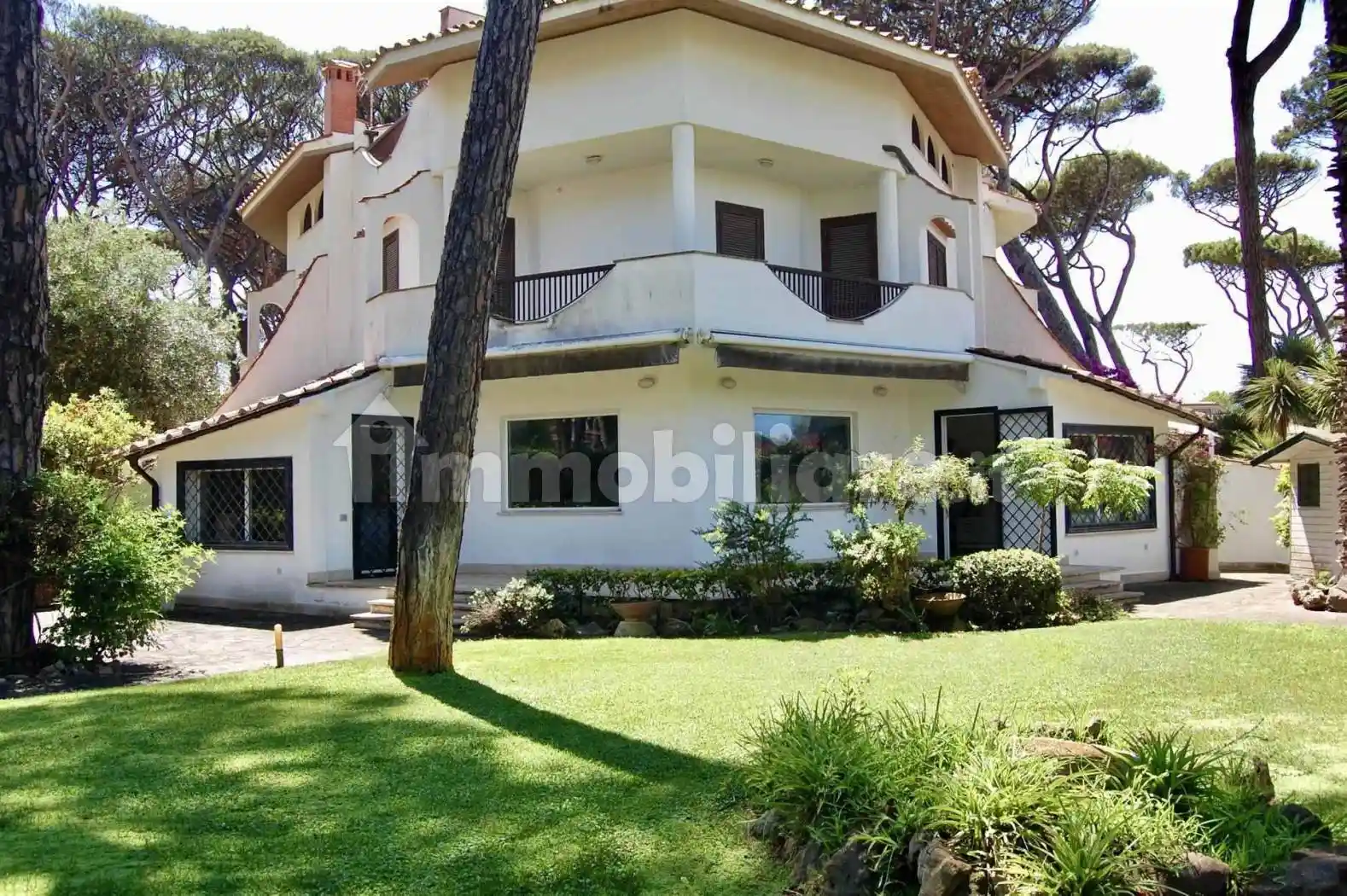 Villa in vendita a Fiumicino