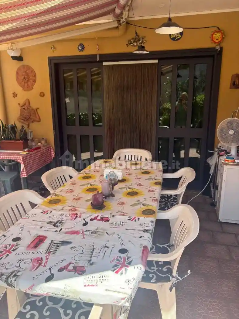 Appartamento in vendita a Fiumefreddo di Sicilia