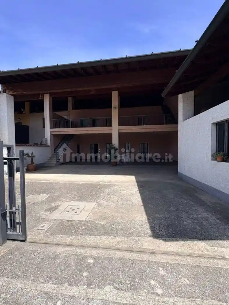 Casa indipendente in vendita a Rovato