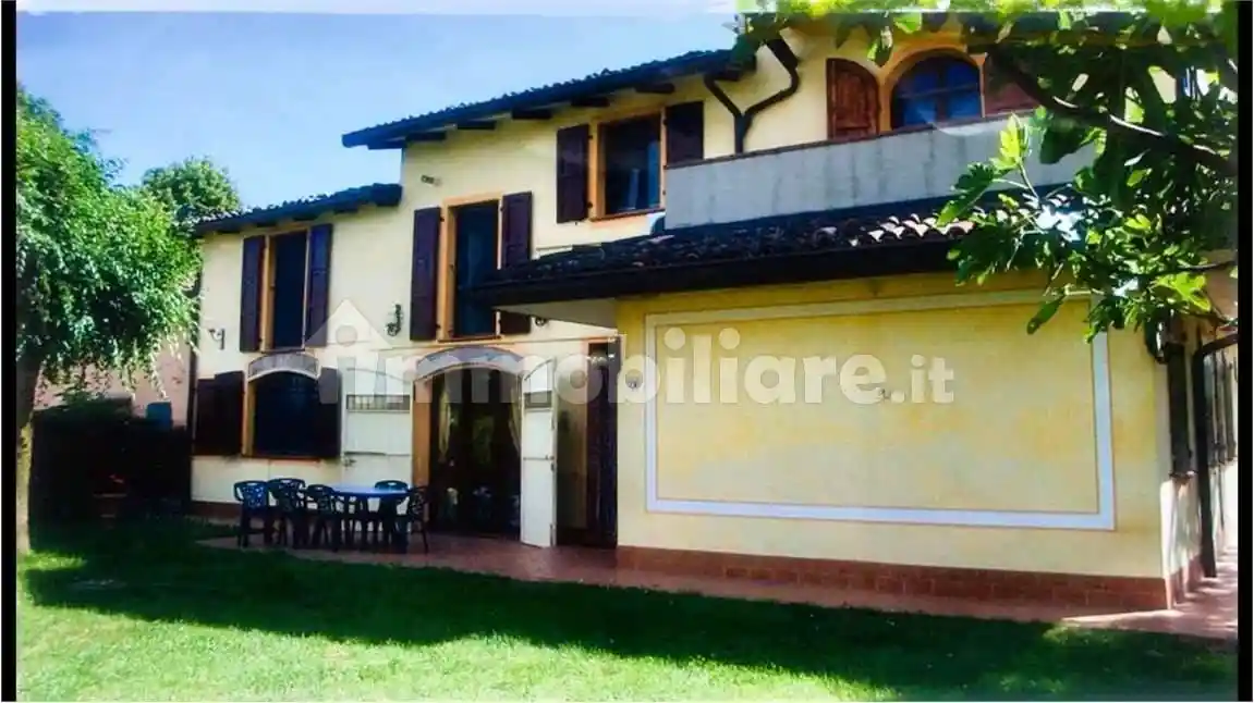 Casa indipendente in vendita a Cavezzo