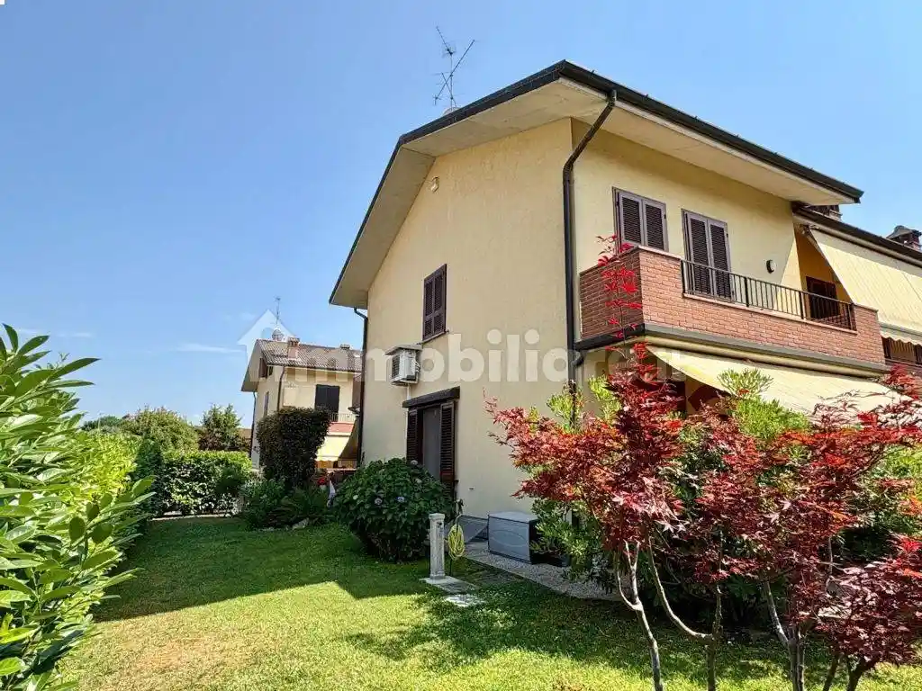 Villa in vendita a San Colombano al Lambro