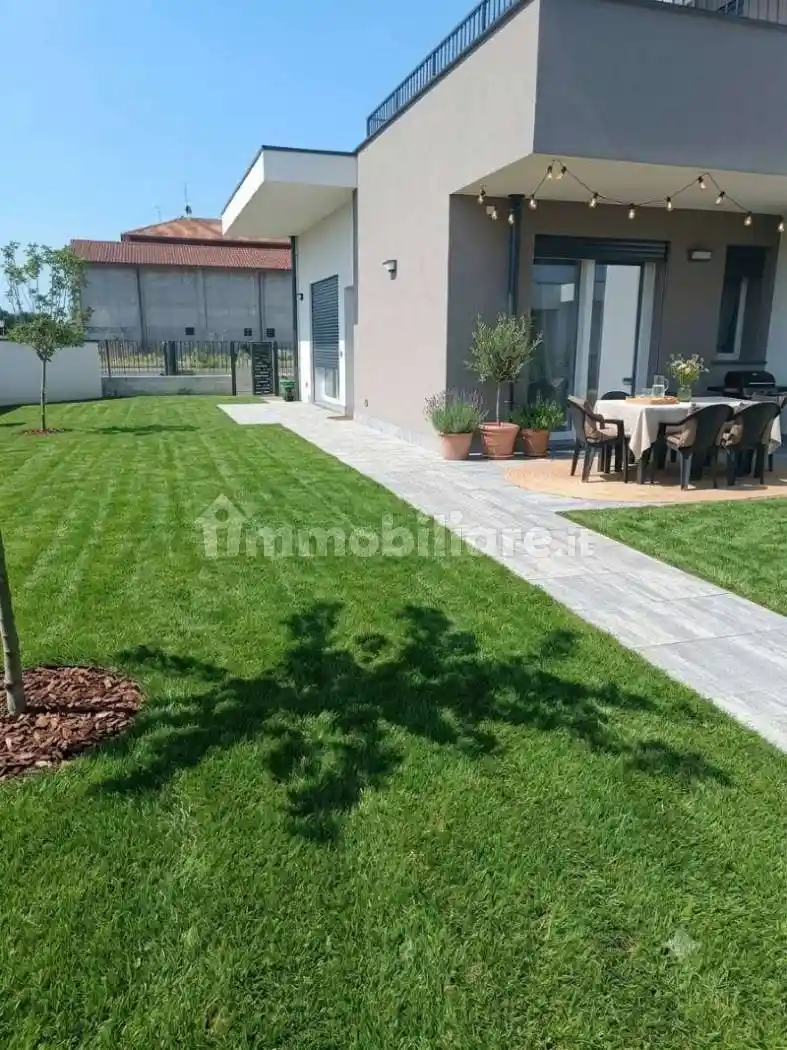 Appartamento in vendita a Suisio