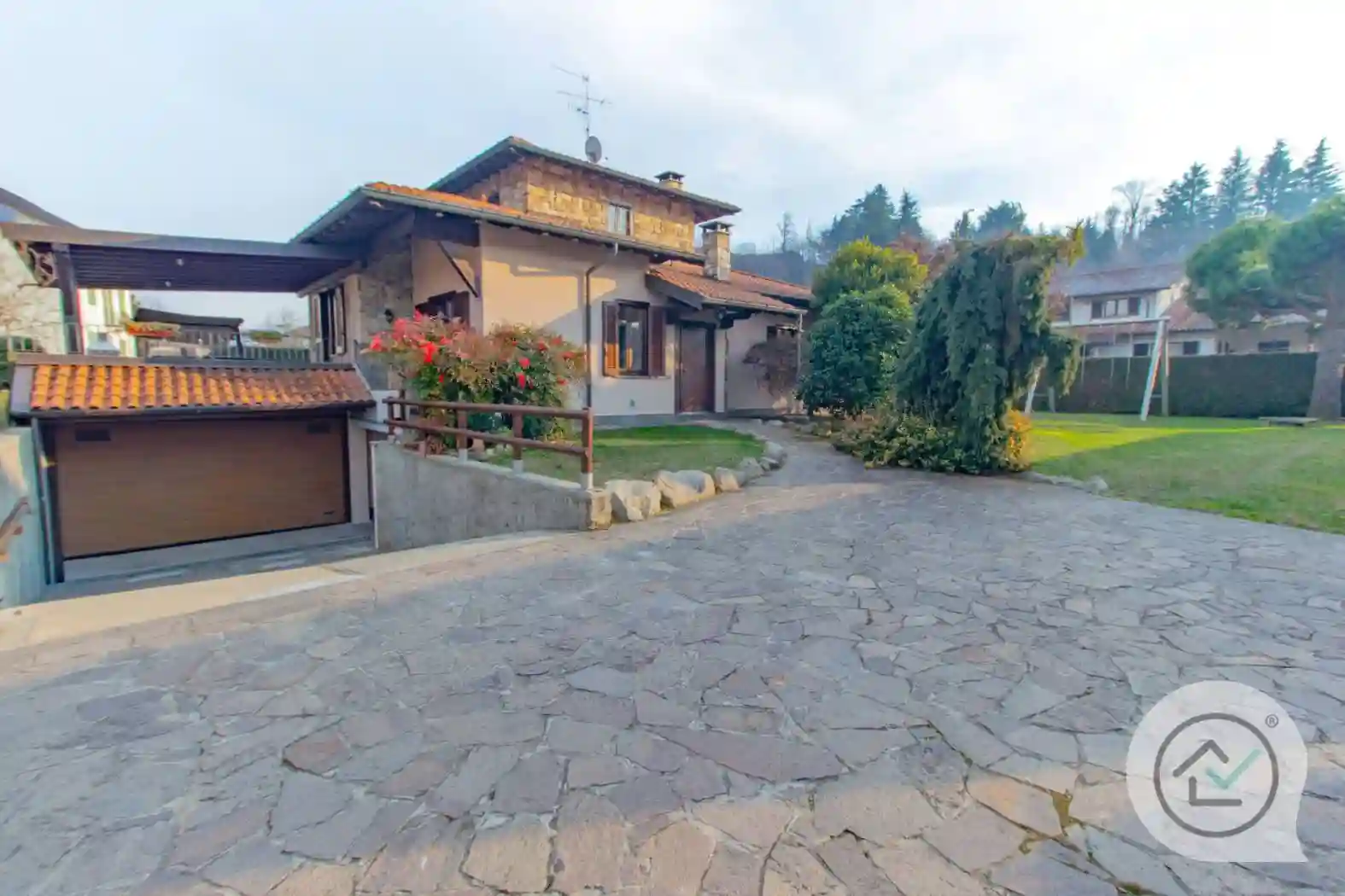 Villa - foto 2