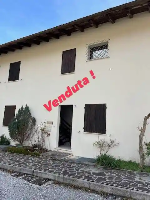 Villetta a schiera in vendita a Vito d'Asio
