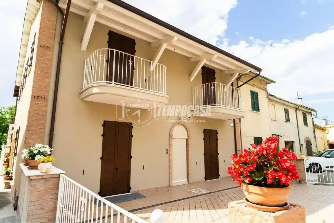 Casa indipendente in vendita a Colli al Metauro