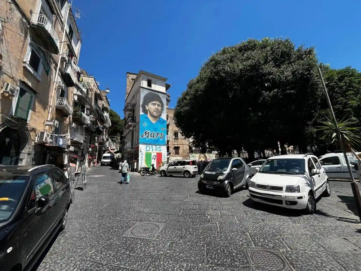 Appartamento in vendita a Napoli