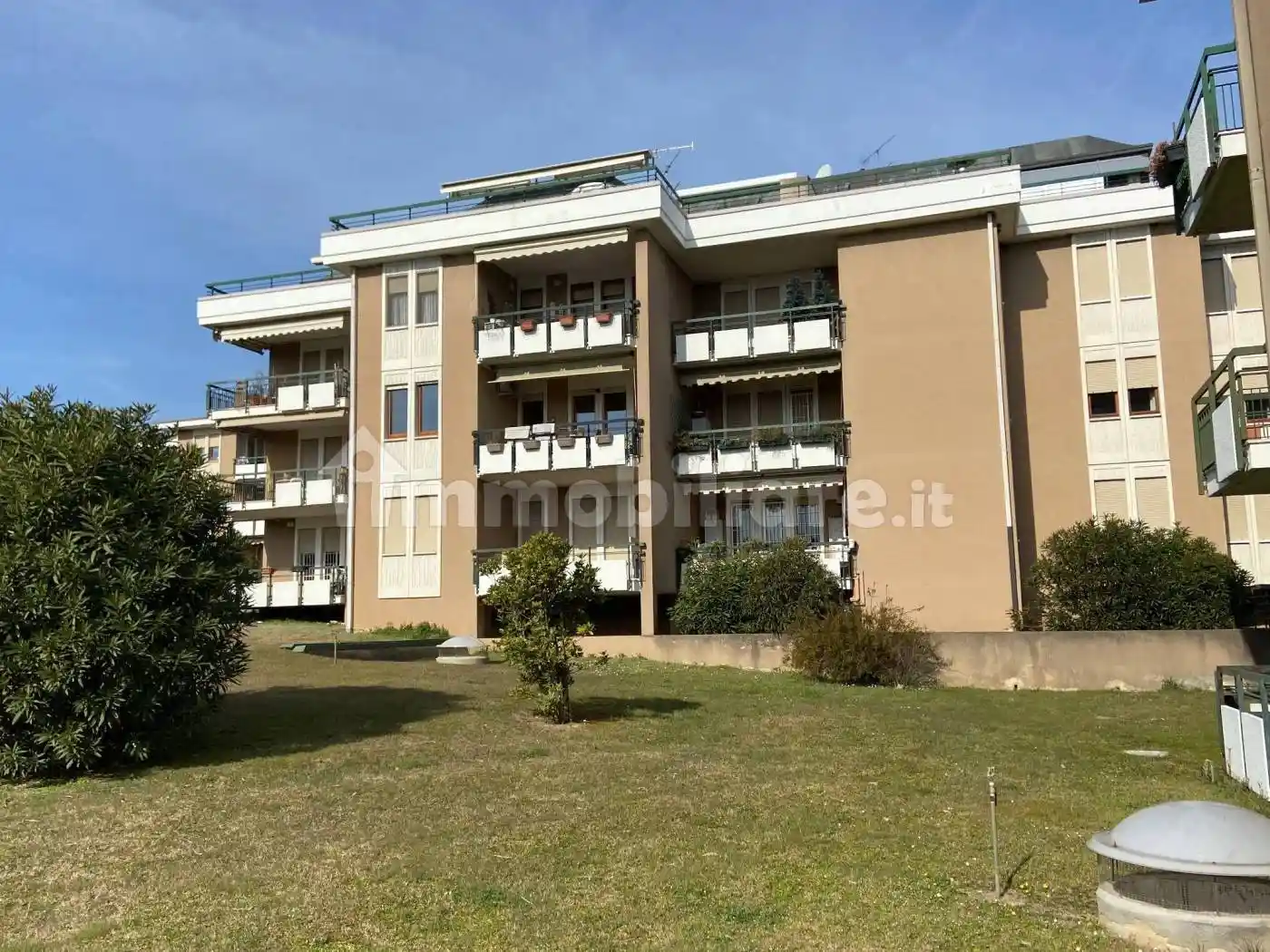 Appartamento in affitto a Desenzano del Garda