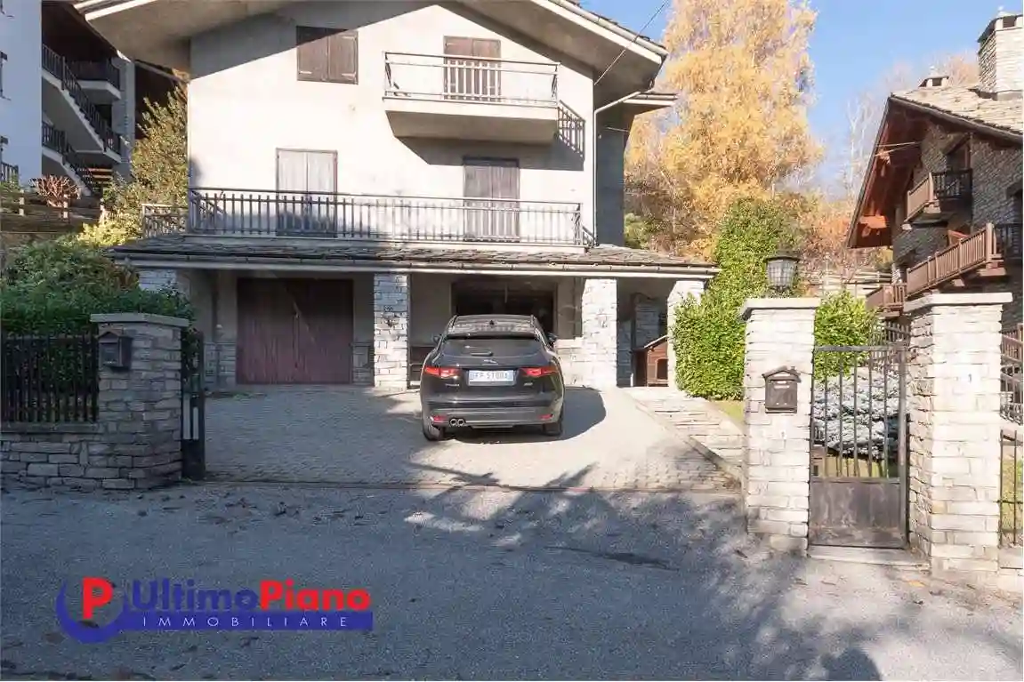 Villa - foto 2