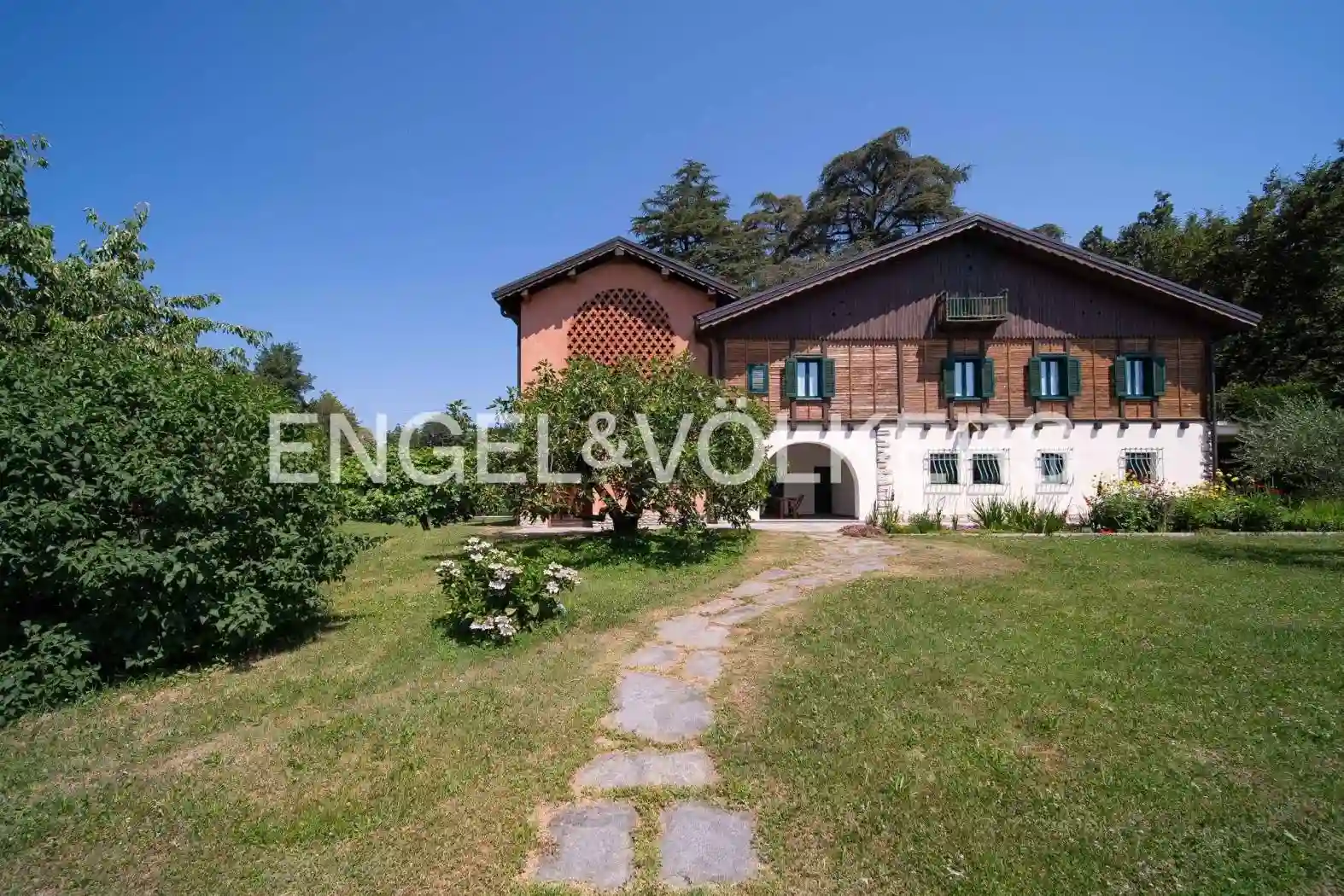 Villa - foto 2