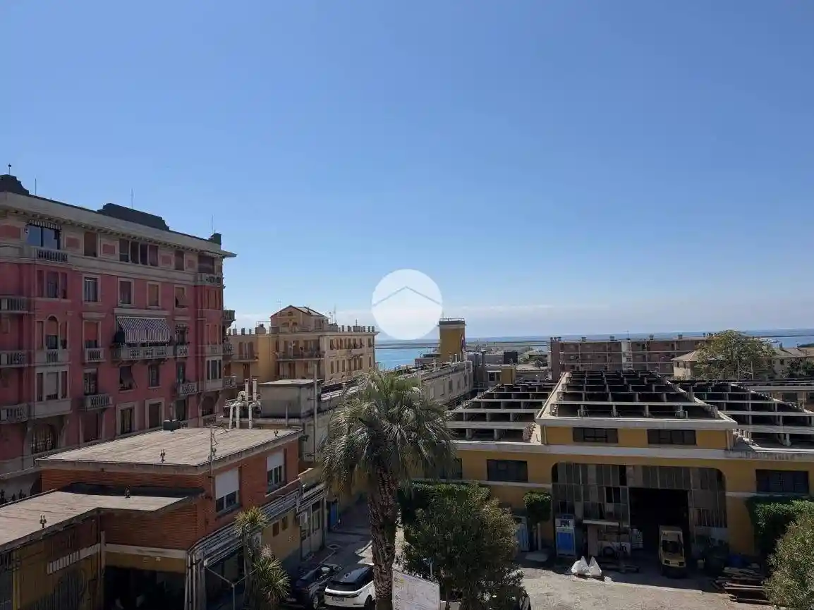 Appartamento in vendita a Genova